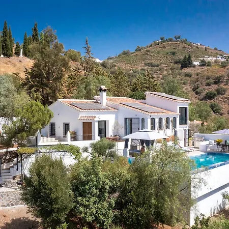 Villa El Solitaire-luxurious Villa-infinity Salt Water Pool-sea Views-jacuzzi Cómpeta