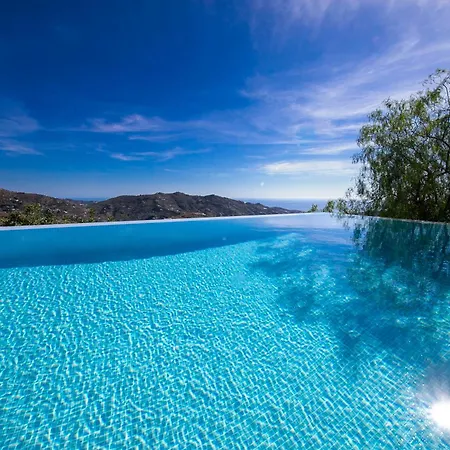 El Solitaire-luxurious Villa-infinity Salt Water Pool-sea Views-jacuzzi Villa *