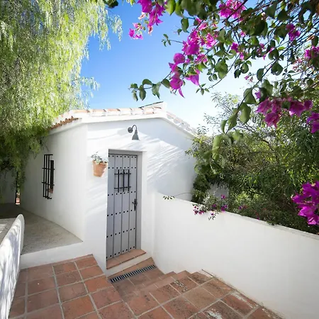 El Solitaire-luxurious Villa-infinity Salt Water Pool-sea Views-jacuzzi Villa *