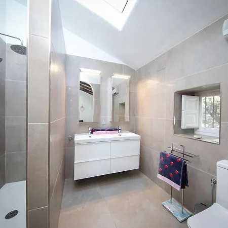 El Solitaire-luxurious Villa-infinity Salt Water Pool-sea Views-jacuzzi *