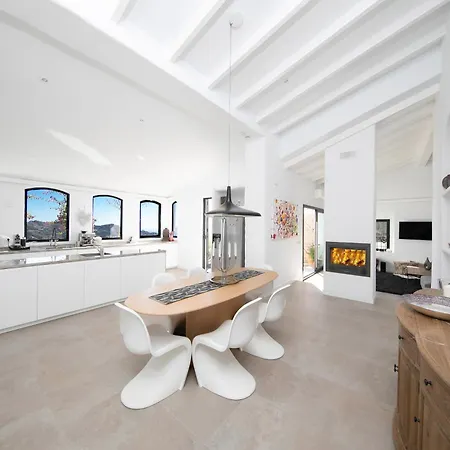 El Solitaire-luxurious Villa-infinity Salt Water Pool-sea Views-jacuzzi *