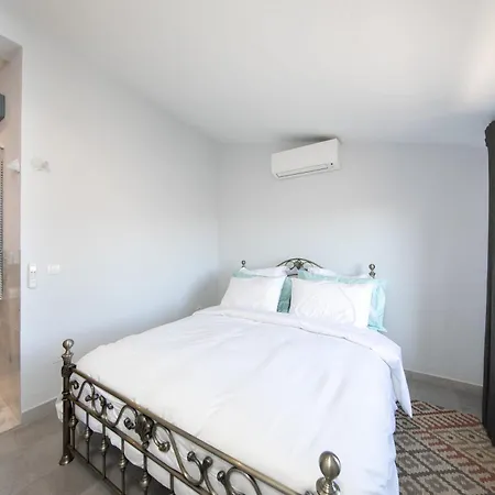 Villa El Solitaire-luxurious Villa-infinity Salt Water Pool-sea Views-jacuzzi