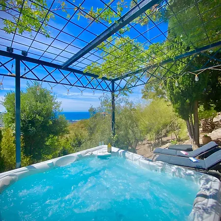 El Solitaire-luxurious Villa-infinity Salt Water Pool-sea Views-jacuzzi Villa *